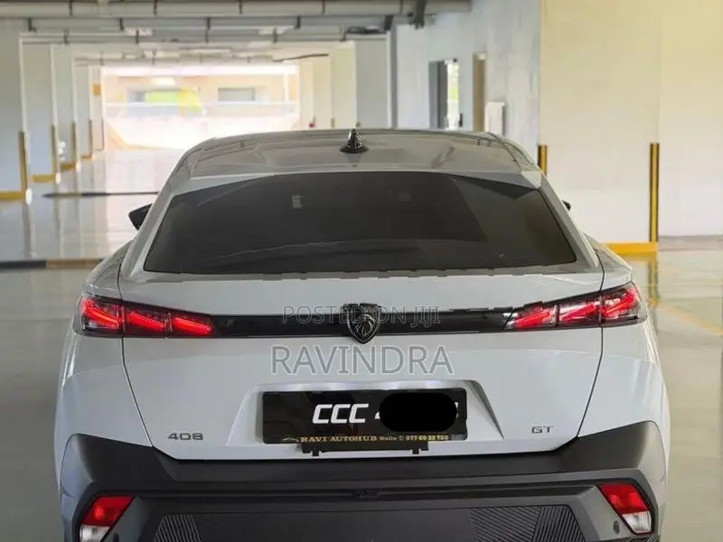Peugeot 408 2023
