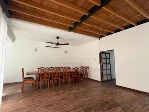 05 Bedrooms House For Rent - Colombo