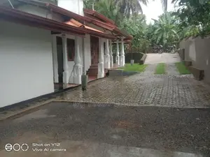 ( GS-1235)Valuable Luxury Single Storey House With Land Sale in Homaga