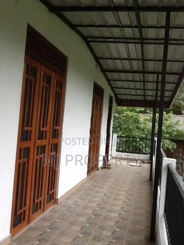 ( TC-1236) Valuable Commercial Boarding House Building Sale in Malabe