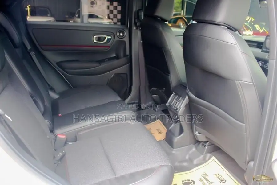 Honda Vezel RS Premium 2025