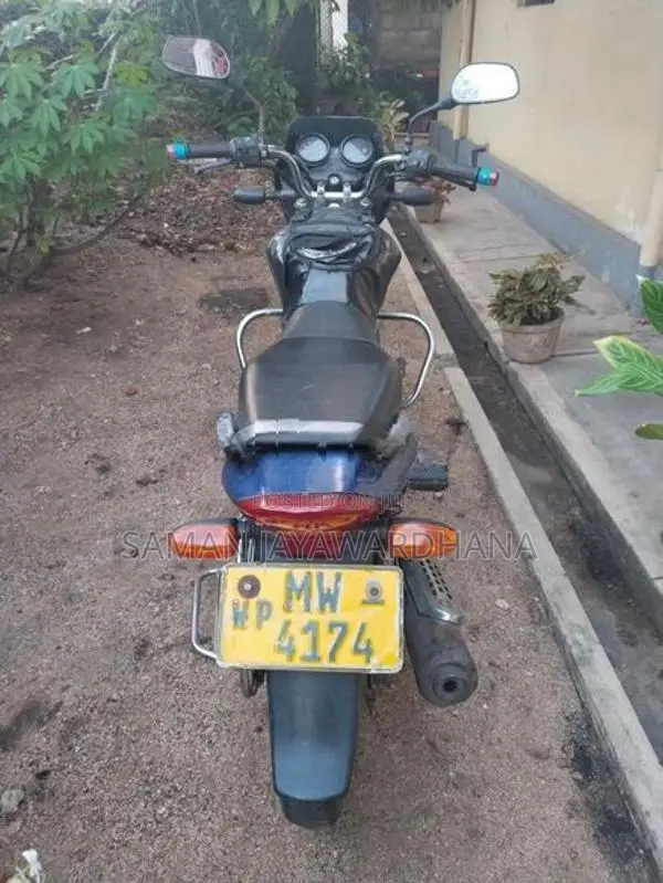 Bajaj Discover 125 2006