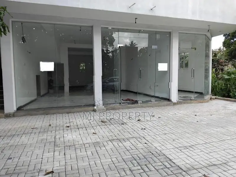 ( TC-1237) Highly Valuable Commercial Shop Space Rent in Homagama