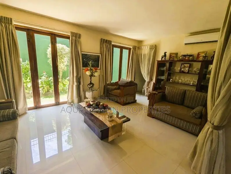 House for sale - Pamankada