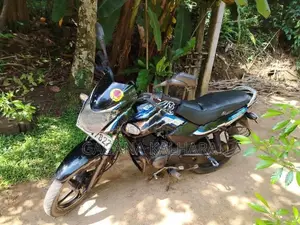 TVS Metro ES 2017
