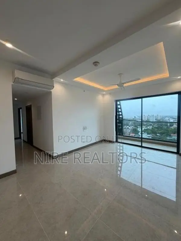 Distressed 3-Bedroom Apartment at Marina Square for Sale, Colombo 15