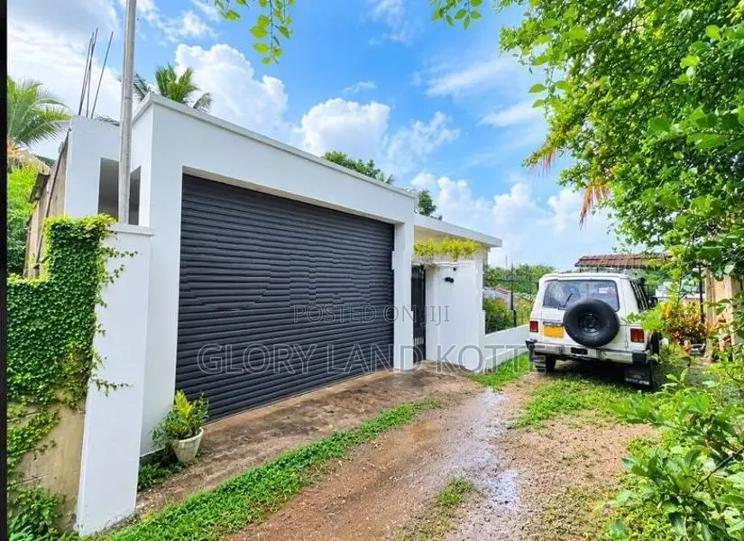 House for Sale in Hokandara