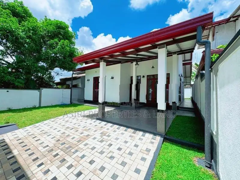 3 Bedrooms New House for sale Piliyandala Polgasowita