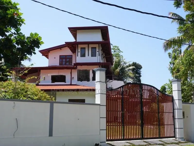 Fully Furnished 6-Bedroom Villa for Rent in, Weligama