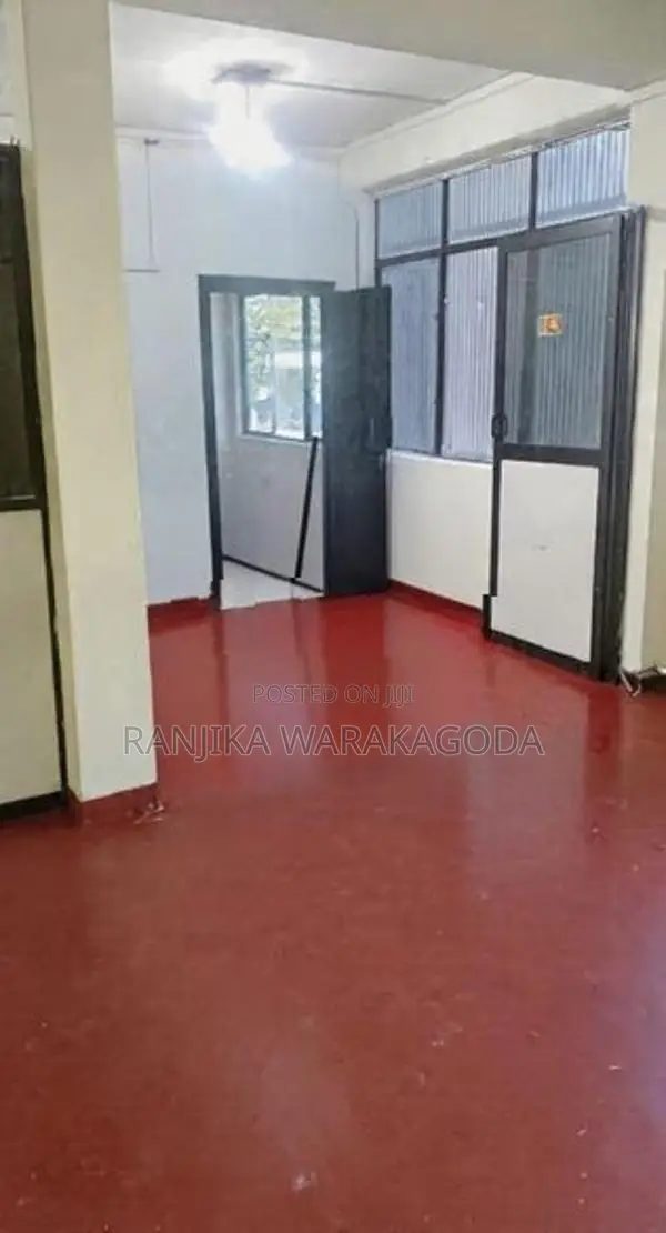 1st Floor Building Space For Rent - Facing Galle Road Colo 06