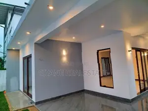 House For Sale In Athurugiriya