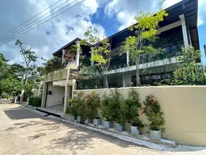 Luxury Brand New House for Sale in Thalawathugoda