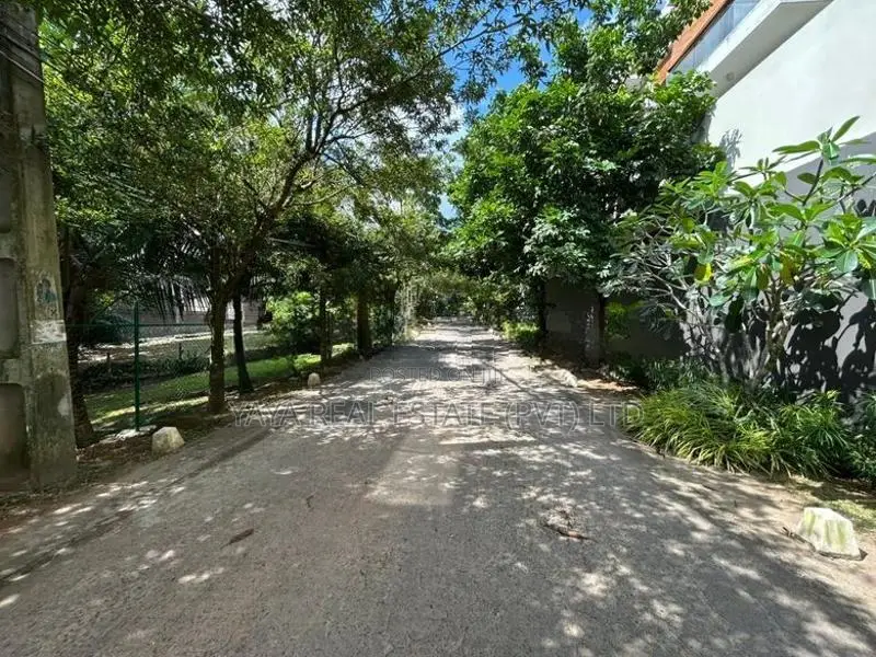 Residential Land for Sale in Thalawathugoda