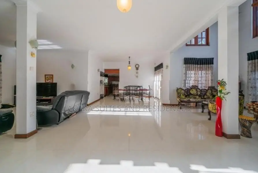 5,500 Sq.ft - Commercial House for Rent CP55150
