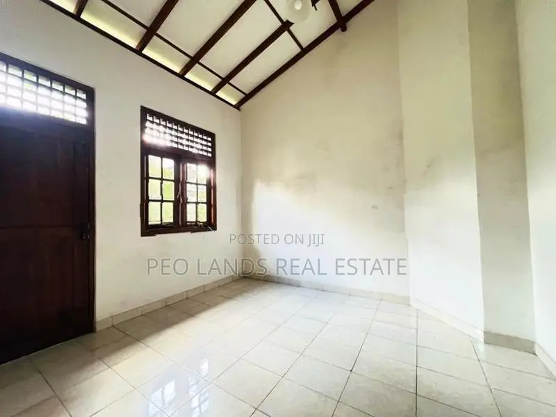 (AR343) Two Storey House for Rent in Kottawa