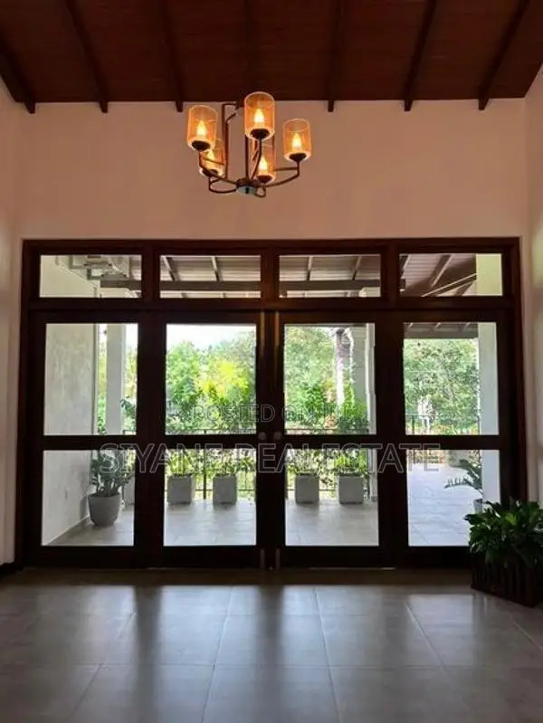 Luxury New House for Sale in Thalawathugoda