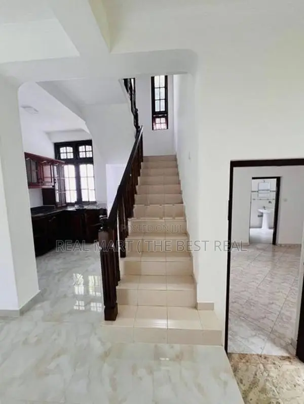 NUGEGODA : 4-BR (7.5P) SPACIOUS HOUSE FOR RENT