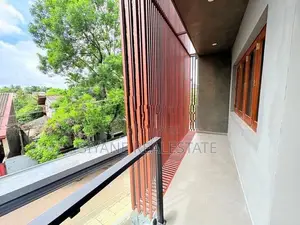 Luxury New House for Sale in Thalawathugoda