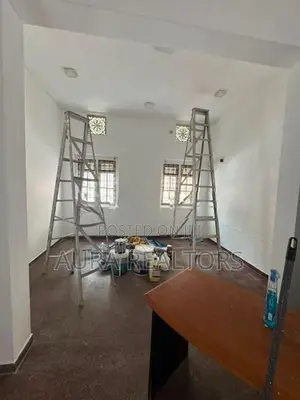 Commercial Property for Rent in Colombo 4 ( P-223)