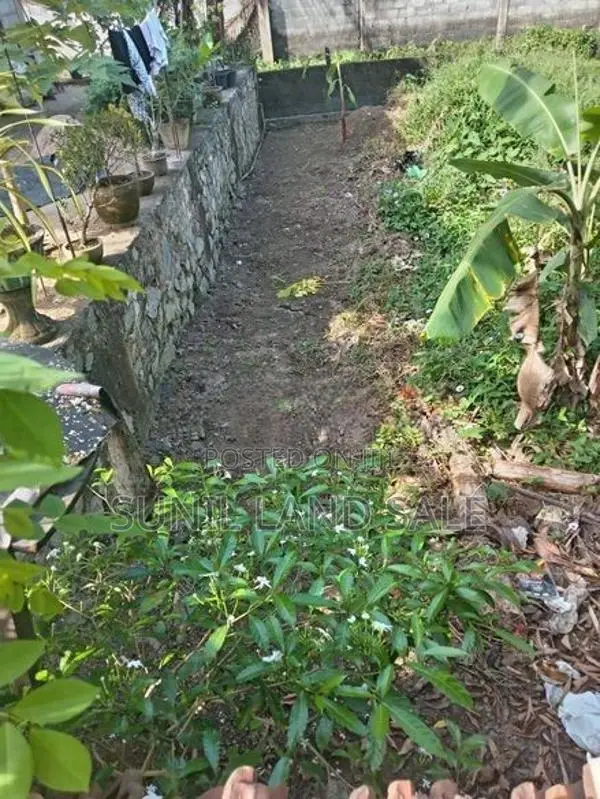 10.8 Valuable Land for Sale in Polgasowita Pahalagama road