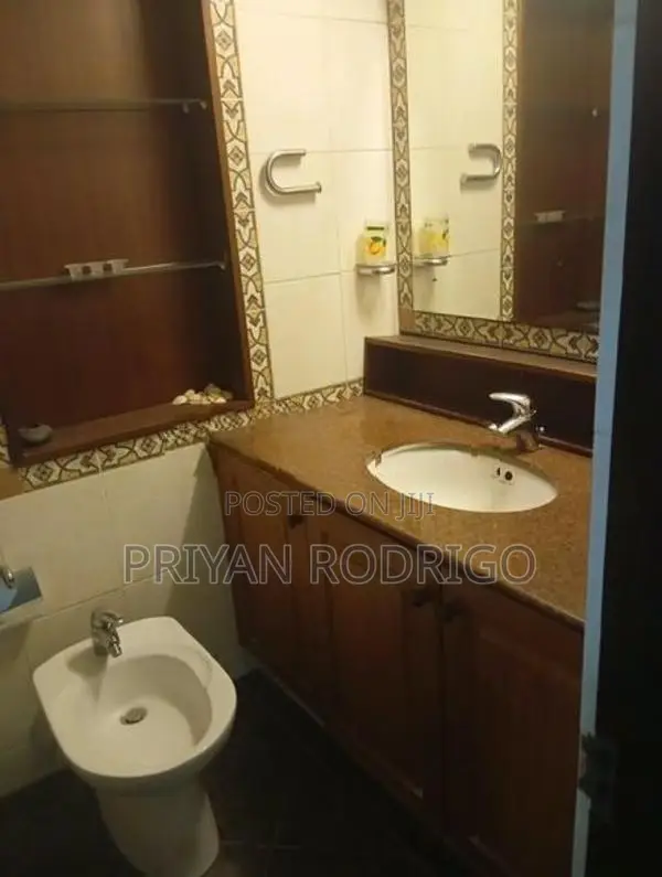 Sri Jayawadhanpura Kotte 2000 Plaza 03 Bed Room Apartment for Sale