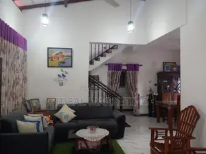 4 Bedroom Two-Storey House for Sale - Pinnawala, Rambukkana (EM1177)
