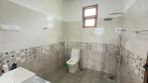 (DH1202) Newly Built Three Storey House for Sale in Kahathuduwa