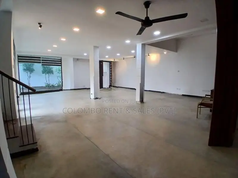 Office Building for Rent in Lake Drive, Colombo 8