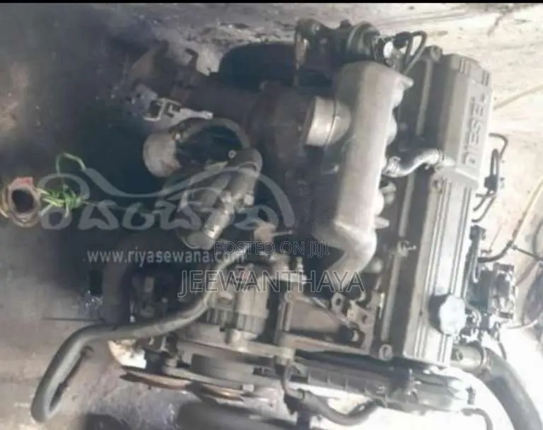 Nissan vanette  Mazda bongo R2 එන්ජින් for All