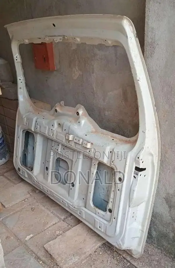 Mitsubishi Montero Rear door for SUV