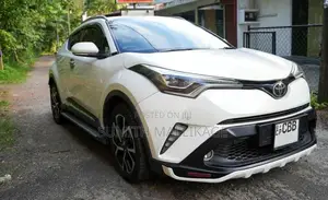 Toyota CHR 2017 SUV (Used)