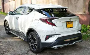 Toyota CHR 2017 SUV (Used)