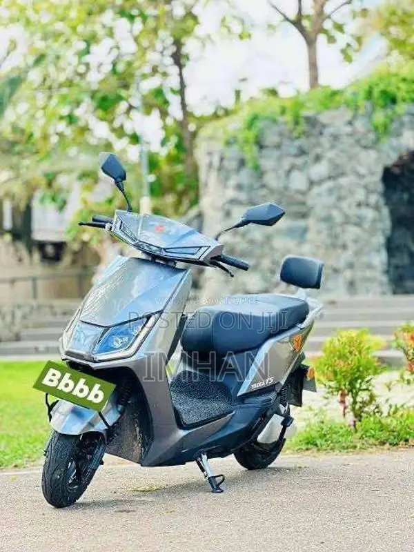 Yadea T5 2025 Motorbike (Used)