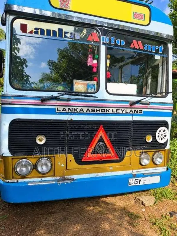 Ashok-Leyland Leyland 2002 Bus (Used)
