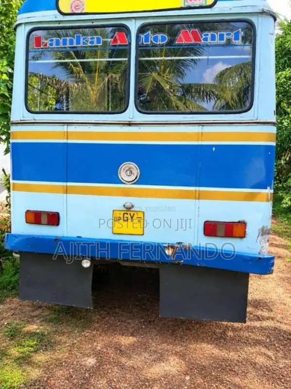 Ashok-Leyland Leyland 2002 Bus (Used)