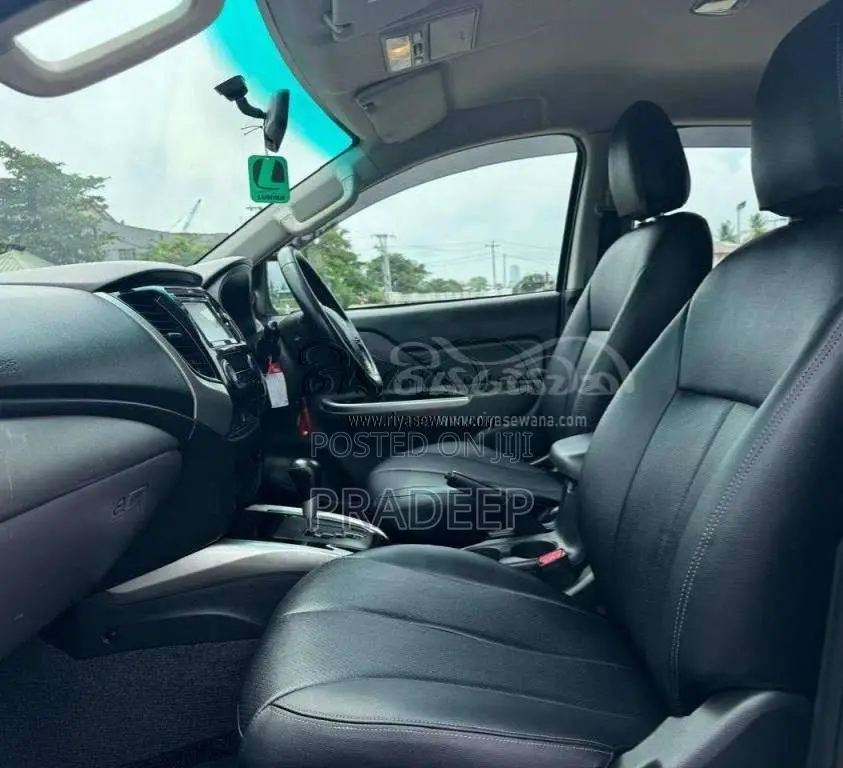 Mitsubishi L200 2016 Pickup (Used)