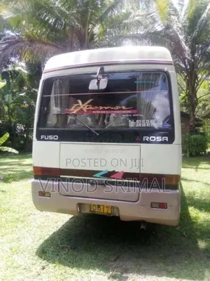 Mitsubishi Baby Rosa 1990 Bus (Used)