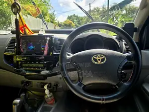 Toyota Hilux Vigo 2011 Pickup (Used)