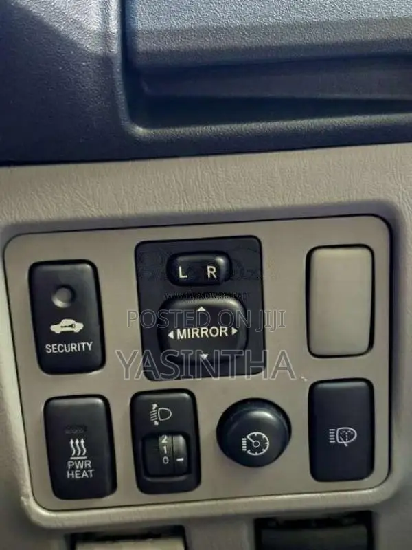 Toyota Hilux Vigo 2011 Pickup (Used)