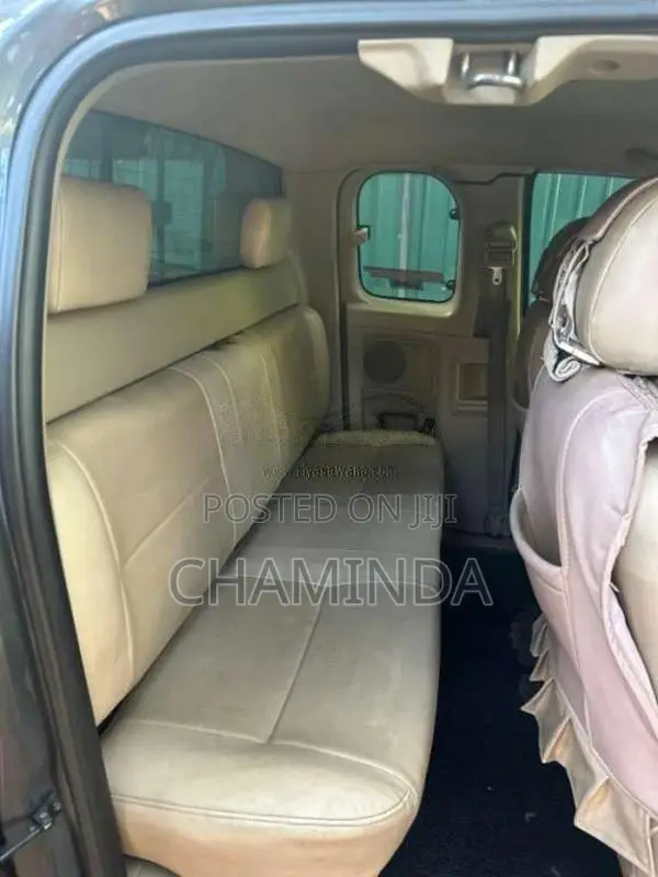 Toyota Hilux 2010 Pickup (Used)