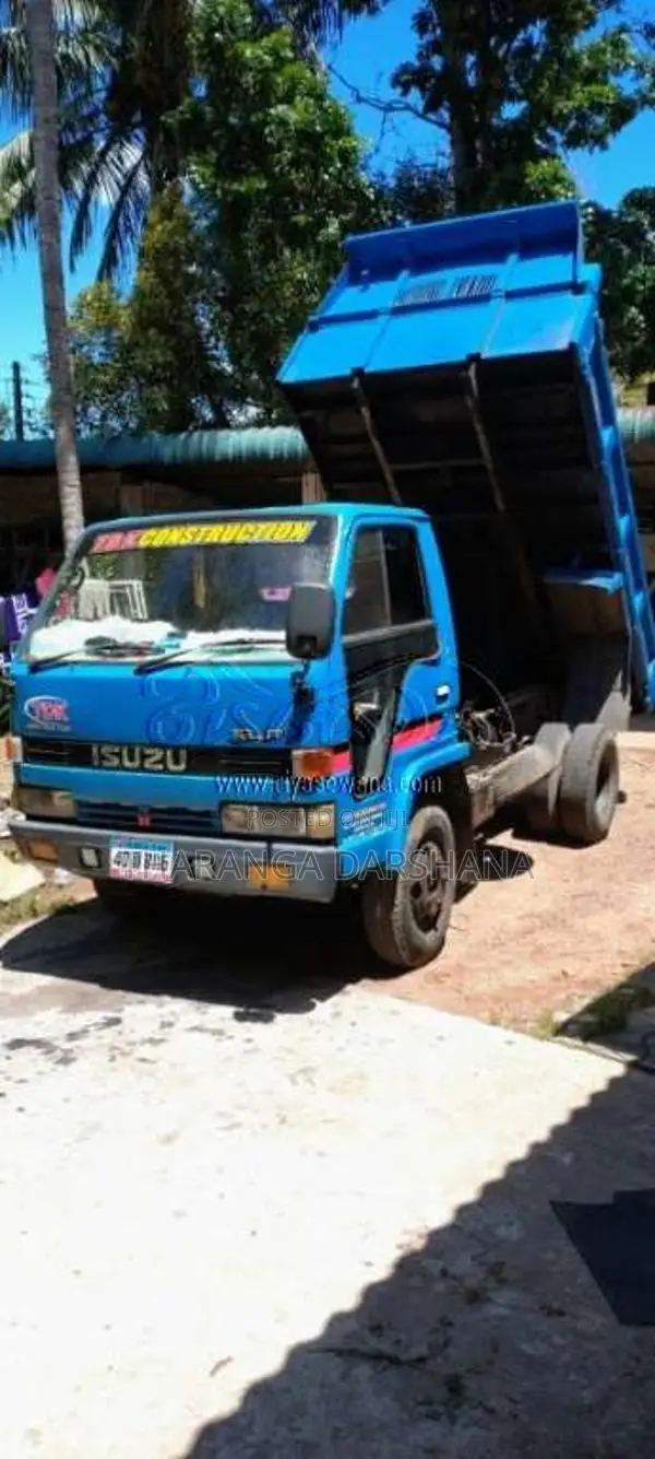 Isuzu Tipper 1980 Lorry (Used)