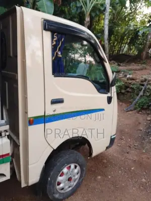 Tata Dimo Batta 2010 Lorry (Used)