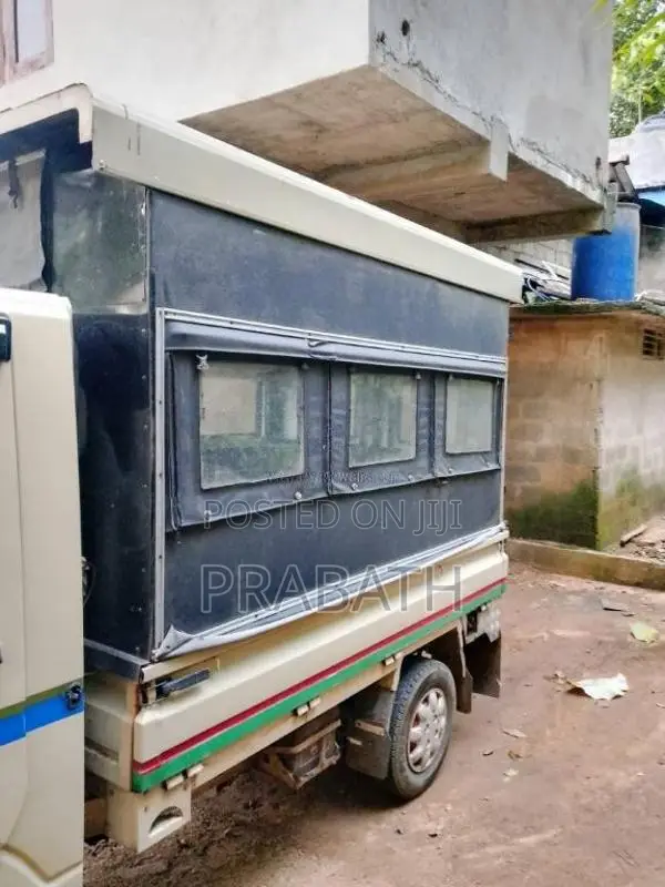 Tata Dimo Batta 2010 Lorry (Used)