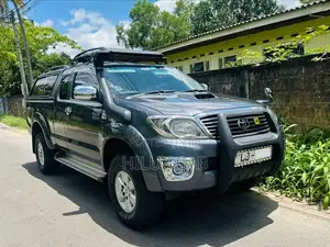 Toyota Hilux Vigo Smart Cab 3 0 4WD 2010 Pickup (Used)