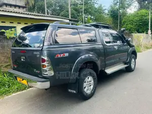 Toyota Hilux Vigo Smart Cab 3 0 4WD 2010 Pickup (Used)
