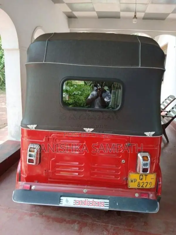 Bajaj RE 4 Stroke 2009 Three Wheel (Used)