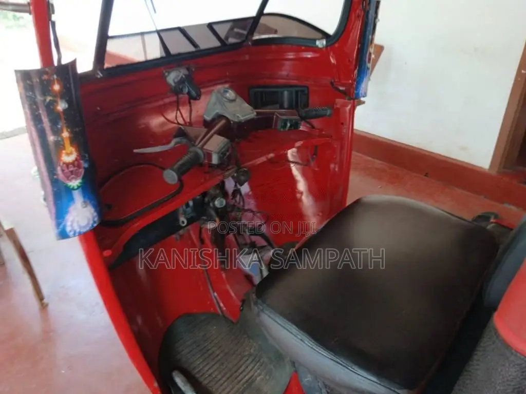 Bajaj RE 4 Stroke 2009 Three Wheel (Used)