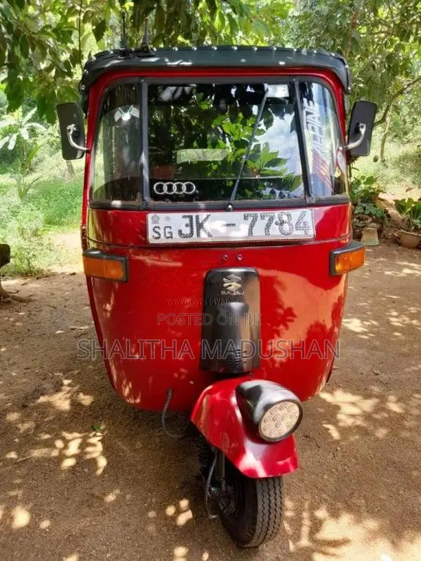 Bajaj Re 2004 Three Wheel (Used)