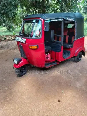 Bajaj Re 2004 Three Wheel (Used)