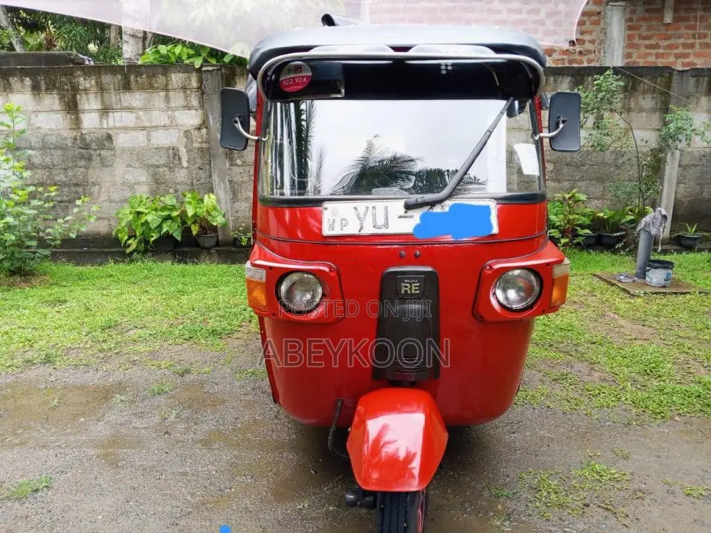 Bajaj RE 205 2011 Three Wheel (Used)